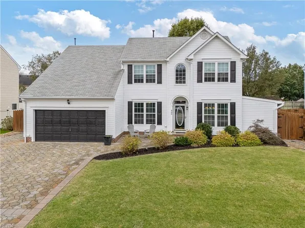 904 Meadowhill Ct, Chesapeake, VA 23320