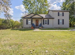 11601 Diamond Island Rd, Wadesville, IN 47638