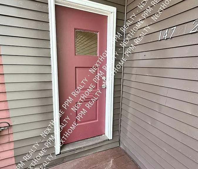 147 Virginia Ave #2 — Photo 2