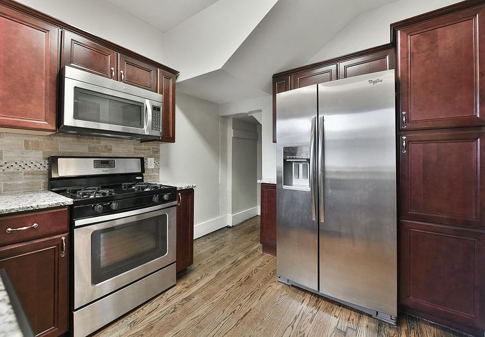1st image of 3551 Davenport St