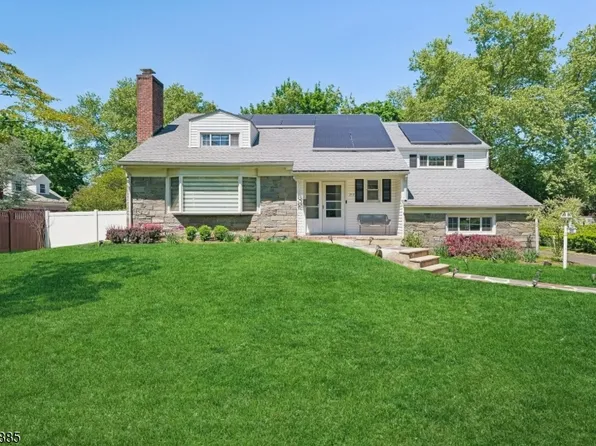 215 Exeter Way, Hillside Twp., NJ 07205