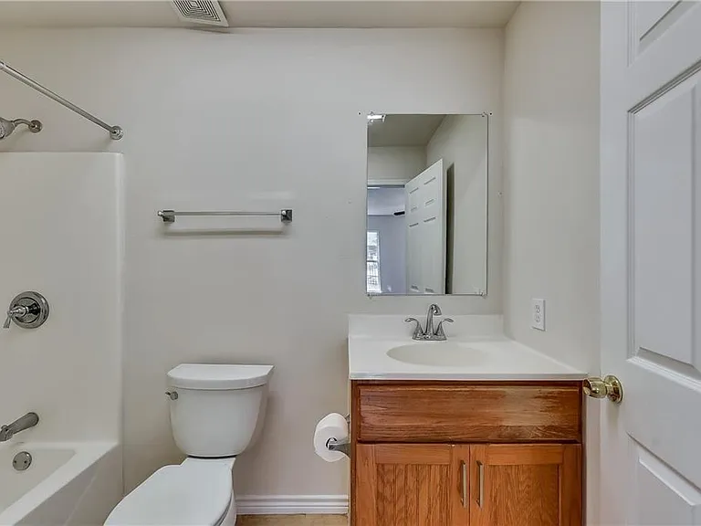 4530 Afton St — Photo 5