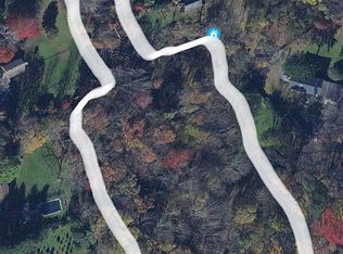 2 Poor House Rd, Newtown, CT 06470