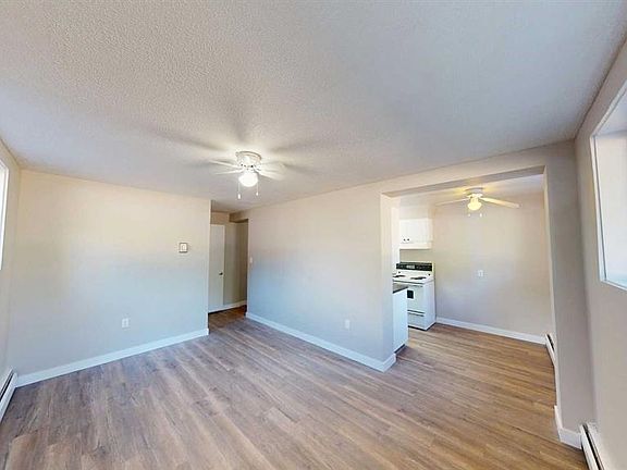 5th image of 9926 105th Ave #104