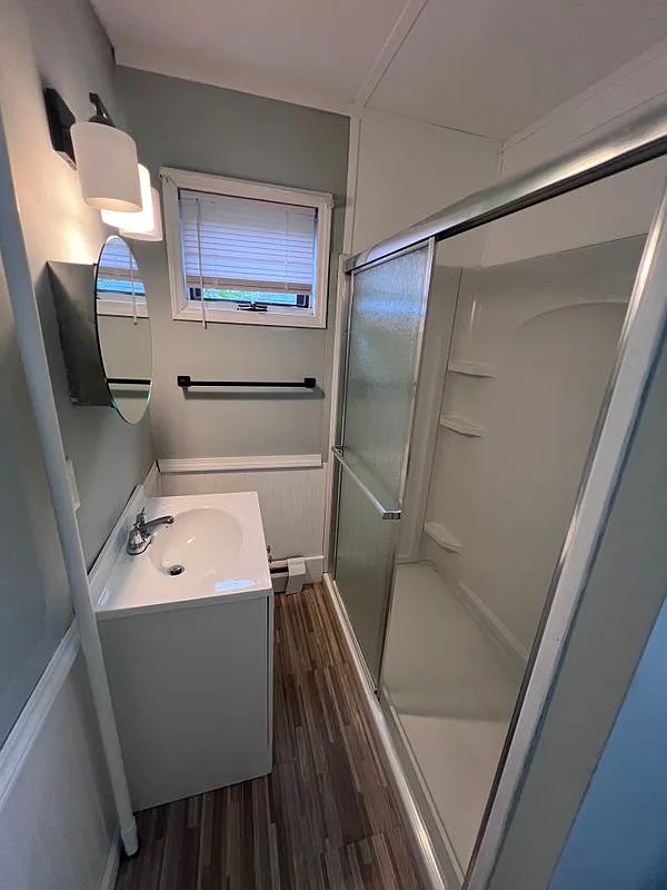 3 bed, 1.0 bath, 792 sqft, $2,000 — Photo 4