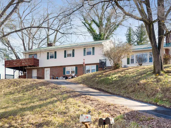306 Gale Rd, Pearisburg, VA 24134