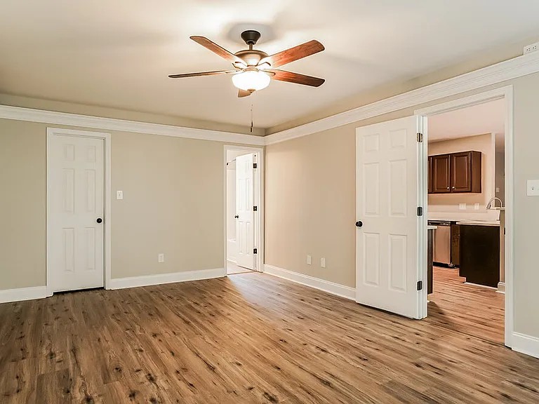 143 Locket Dr — Photo 8