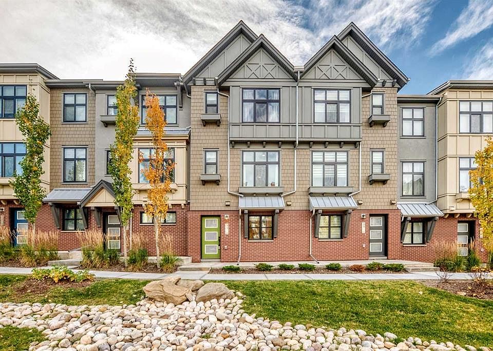 1st image of 91 Spring Willow Way SW