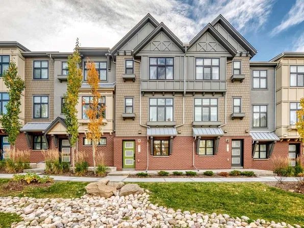 91 Spring Willow Way SW, Calgary, AB T3H 5Z3