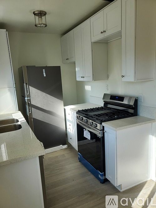 2nd image of 19100 Sherman Way #9