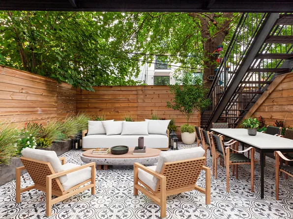 479 Lexington Avenue image 1 of 6