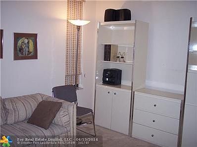 5th image of 6117 Coral Lake Dr #205