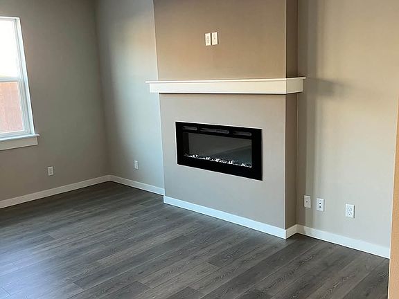 2nd image of 2985 Longhorn Loop