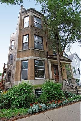 1st image of 1049 W Wellington Ave APT 1A