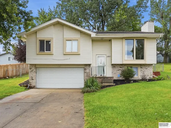 12917 Laurel Ave, Omaha, NE 68164