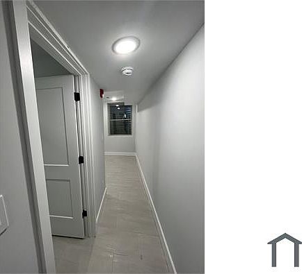 4th image of 1019 W Dauphin St #1