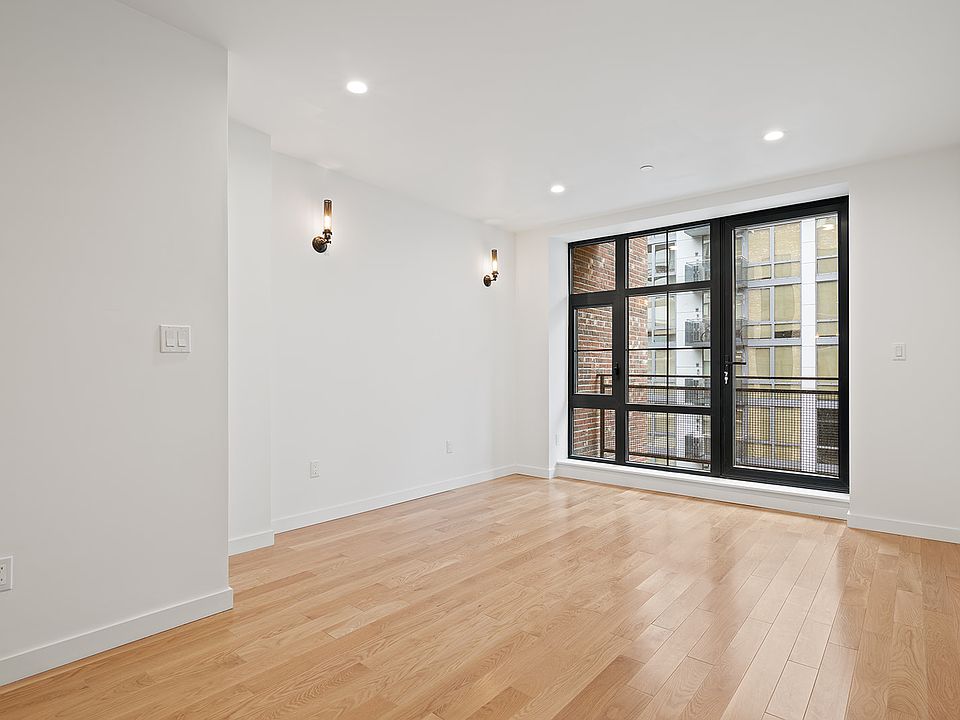 1st image of 4121 23rd St APT 6C