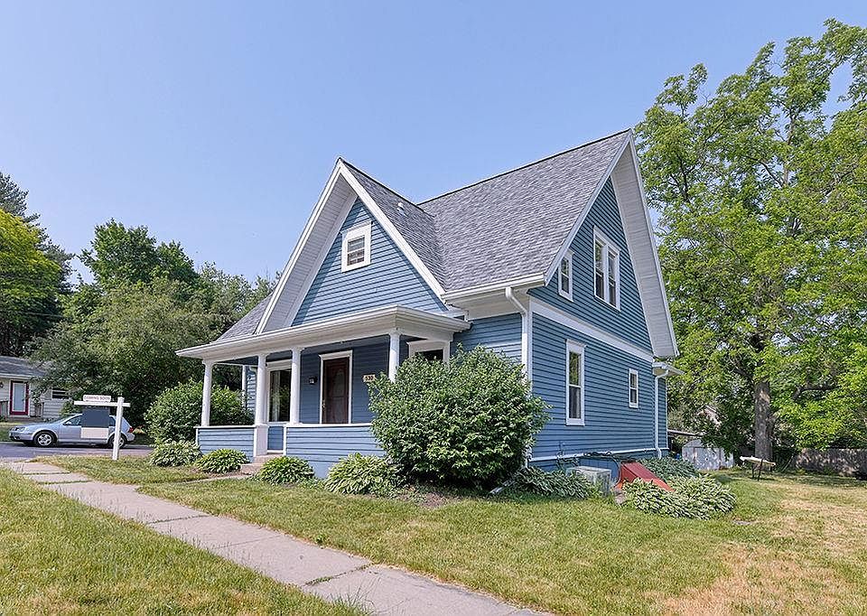1st image of 530 Eldred St