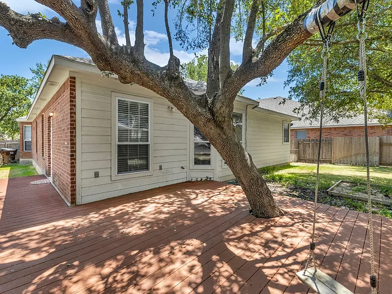 3748 Pine Needle Cir — Photo 29