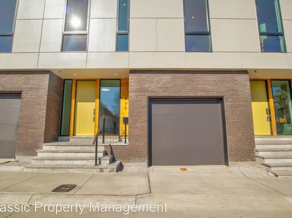 436 W Morphy St, Fort Worth, TX 76104