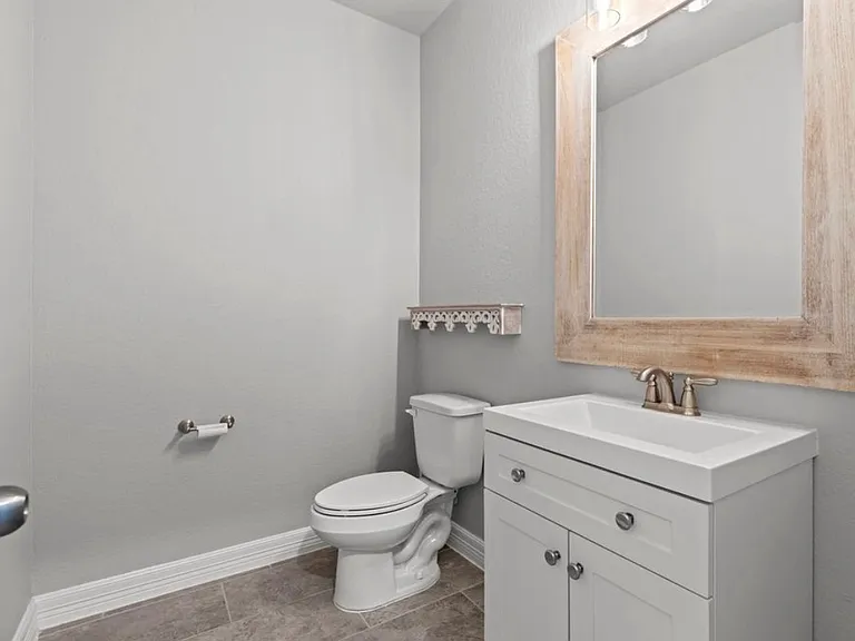 216 Elianne Lace Ct — Photo 29