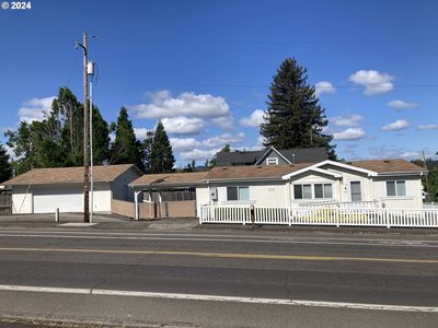 133 S Gateway Blvd, Cottage grove, OR, 97424