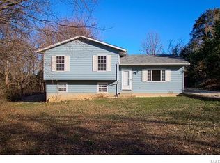 13090 Hencher Rd, De Soto, MO 63020