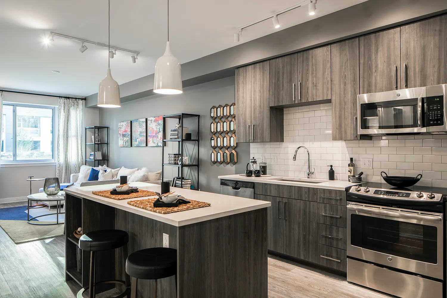 Anthem House — Photo 2