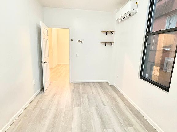 5th image of 117 Schaefer St #1AB