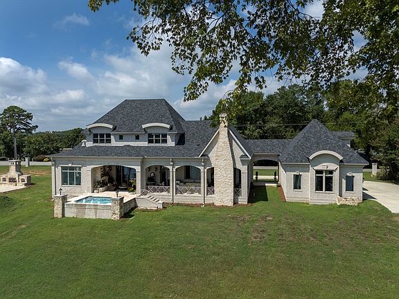 3rd image of 547 Saint Francis Rd