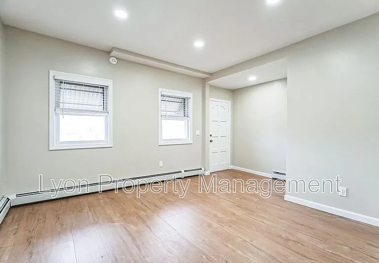 25 Slade St — Photo 3