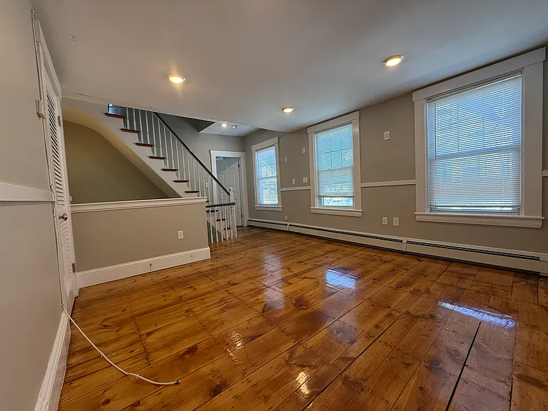 165 Chestnut St #2 — Photo 7