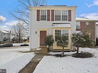 9401 Riverbrink Ct, Laurel, MD 20723