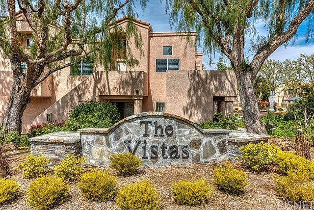 1st image of 24465 Valle Del Oro