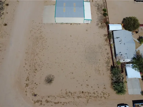 9548 Great Lakes Dr, Cal Nev Ari, NV 89039