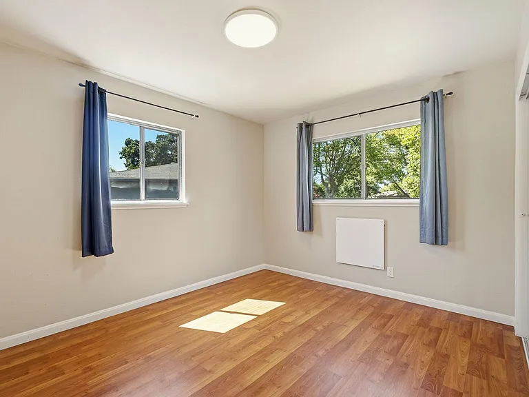 1835 Sandalwood Dr — Photo 18