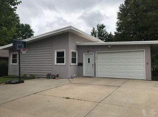 1710 S 3rd St, Marshalltown, IA 50158