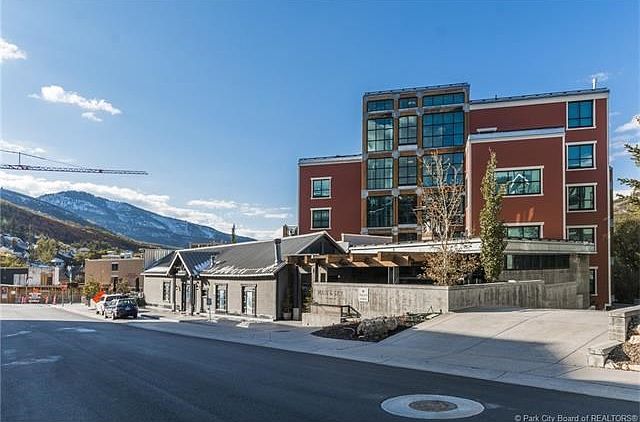 1st image of 201 Heber Ave #404