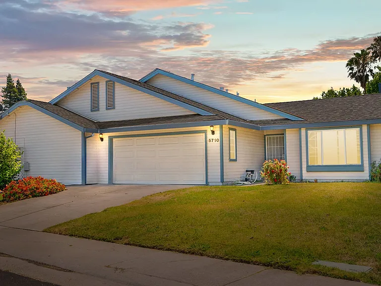 5710 Fox Creek Dr — Photo 1