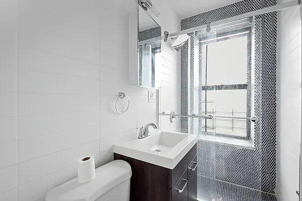 Rented by Keller Williams NYC | media 8