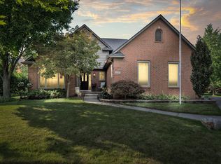 45107 Rolling Ridge Ct, Canton, MI 48187