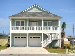 213 S 3rd St, Kure Beach, NC 28449
