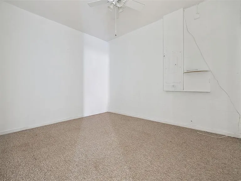 7055 Heatherbrook Dr — Photo 18