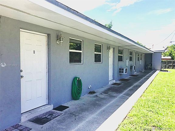 2nd image of 241 SW 23rd St