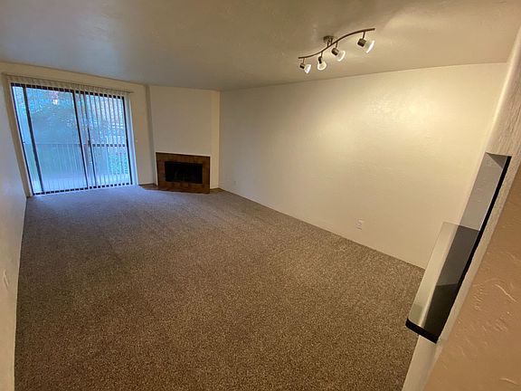 4th image of 1800 Cal Young Rd #228