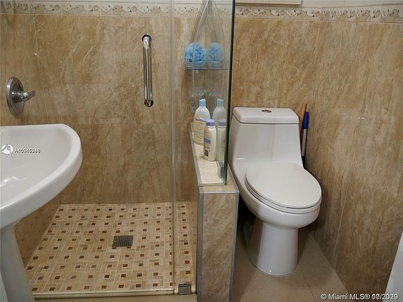 5th image of 1646 SW 136th Pl #1646