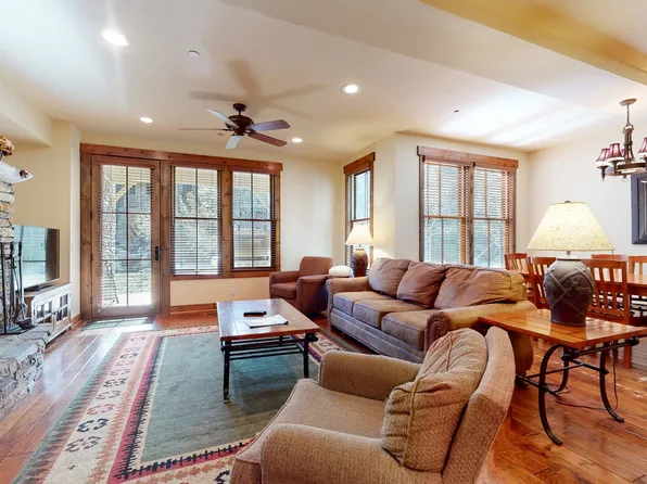 (undisclosed Address), Mammoth Lakes, CA 93546