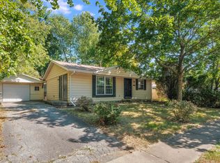 1116 Austin Dr, Urbana, IL 61802