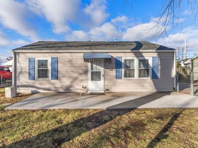 7106 N Pine St, Davenport, IA, 52806