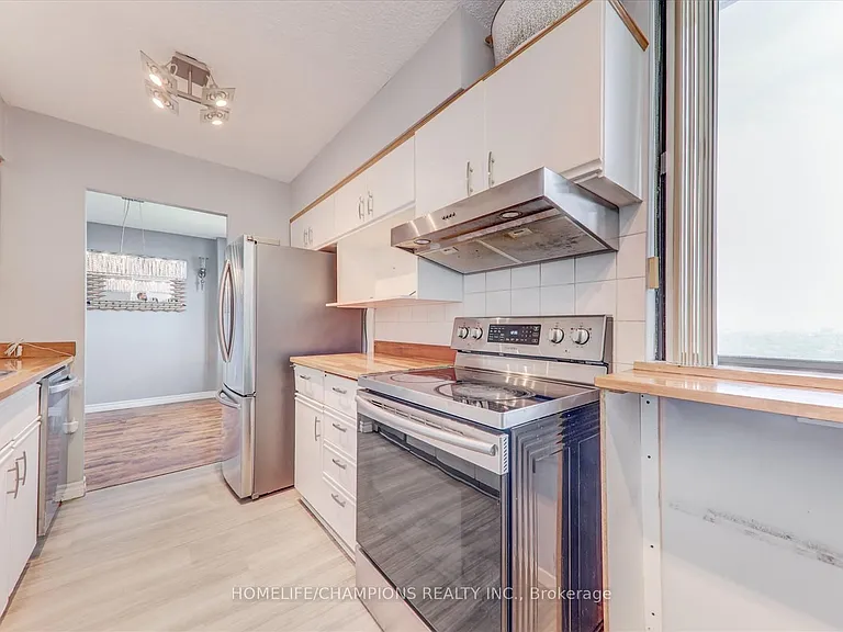 1900 Sheppard Ave E #2303 — Photo 12
